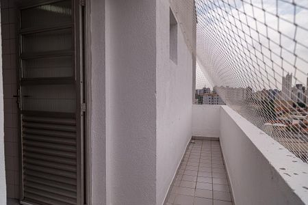 Apartamento para alugar com 67m², 2 quartos e sem vagaVaranda
