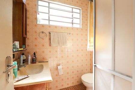 Casa à venda com 180m², 2 quartos e 1 vagaBanheiro