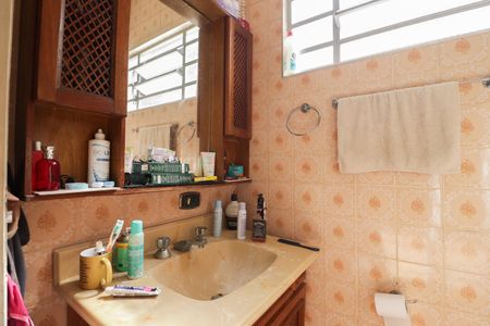 Casa à venda com 180m², 2 quartos e 1 vagaBanheiro