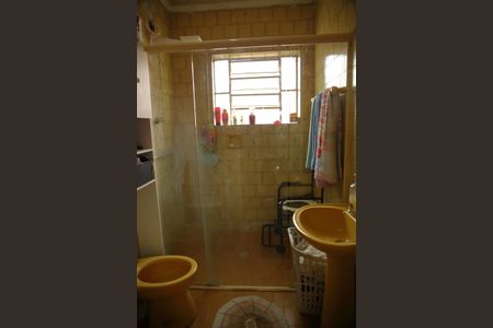 Casa à venda com 300m², 2 quartos e 2 vagasBanheiro