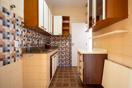 Apartamento para alugar com 77m², 2 quartos e 1 vagaCozinha