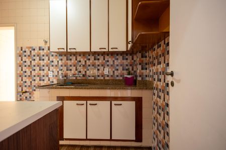 Apartamento para alugar com 77m², 2 quartos e 1 vagaCozinha