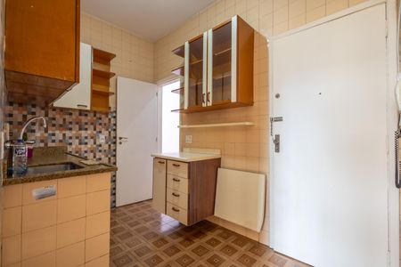 Apartamento para alugar com 77m², 2 quartos e 1 vagaCozinha