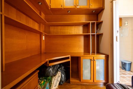 Apartamento para alugar com 77m², 2 quartos e 1 vagaQuarto de Serviço