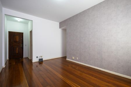 Apartamento para alugar com 77m², 2 quartos e 1 vagaSala