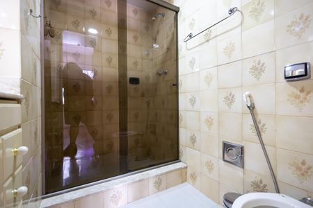 Apartamento para alugar com 77m², 2 quartos e 1 vagaBanheiro Suite