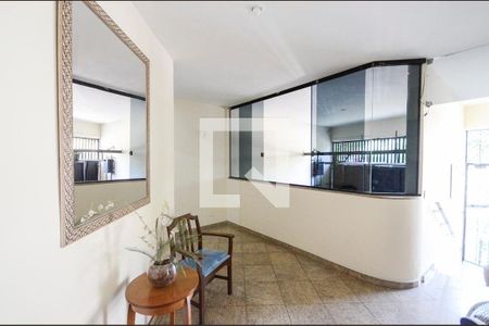 Apartamento para alugar com 77m², 2 quartos e 1 vagaHall