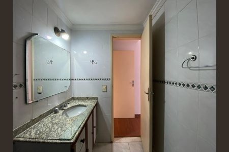Apartamento à venda com 116m², 3 quartos e 1 vaga Apartamento à venda com 116m², 3 quartos e 1 vagaBanheiro