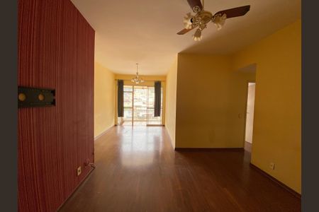 Apartamento à venda com 116m², 3 quartos e 1 vaga Apartamento à venda com 116m², 3 quartos e 1 vagaSala