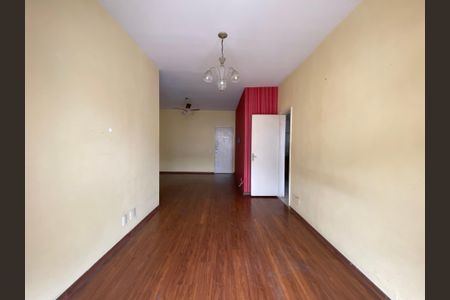Apartamento à venda com 116m², 3 quartos e 1 vaga Apartamento à venda com 116m², 3 quartos e 1 vagaSala