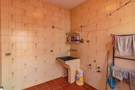 Casa à venda com 300m², 4 quartos e 3 vagasLavanderia