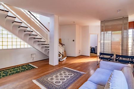 Casa à venda com 300m², 4 quartos e 3 vagasSala