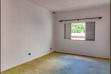 Casa à venda com 300m², 4 quartos e 3 vagasSuíte 2