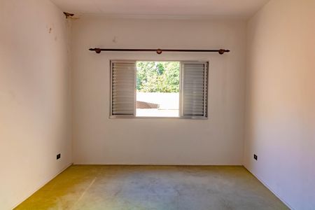 Casa à venda com 300m², 4 quartos e 3 vagasSuíte 2