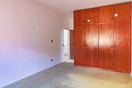 Casa à venda com 300m², 4 quartos e 3 vagasSuíte 3