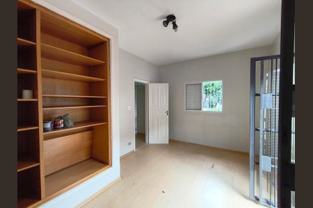 Casa à venda com 217m², 5 quartos e 2 vagasQuarto 3