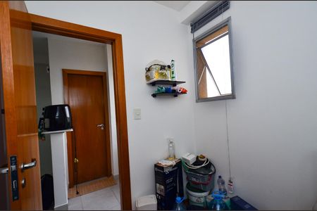 Apartamento para alugar com 76m², 2 quartos e 2 vagasQuarto de Serviço