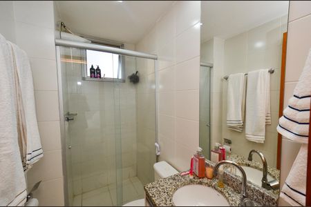 Apartamento para alugar com 76m², 2 quartos e 2 vagasBanheiro da Suíte