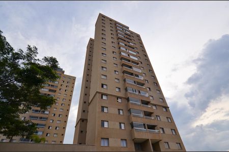 Apartamento para alugar com 76m², 2 quartos e 2 vagasFachada
