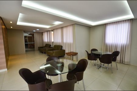 Apartamento para alugar com 76m², 2 quartos e 2 vagasÁrea comum
