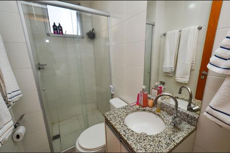 Apartamento para alugar com 76m², 2 quartos e 2 vagasBanheiro da Suíte