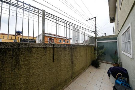 Casa à venda com 232m², 4 quartos e 3 vagasCorredor externo