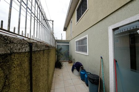 Casa à venda com 232m², 4 quartos e 3 vagasCorredor externo