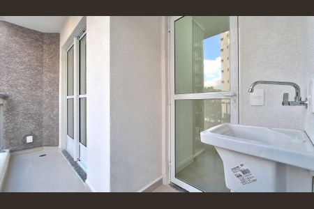 Apartamento para alugar com 40m², 2 quartos e sem vaga Apartamento para alugar com 40m², 2 quartos e sem vagaVaranda e área de serviço