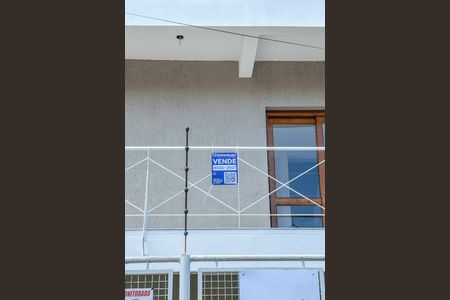 Casa de condomínio à venda com 173m², 3 quartos e 2 vagas Casa de condomínio à venda com 173m², 3 quartos e 2 vagasPlaca