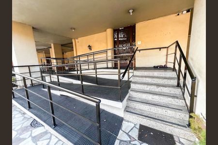 Apartamento à venda com 75m², 2 quartos e 1 vaga Apartamento à venda com 75m², 2 quartos e 1 vagaHall de entrada