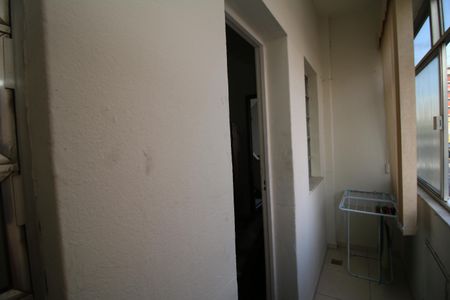Apartamento para alugar com 58m², 2 quartos e sem vagaVaranda
