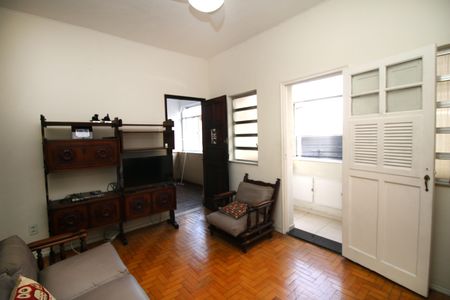 Apartamento para alugar com 58m², 2 quartos e sem vagaSala