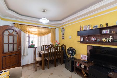 Casa à venda com 237m², 3 quartos e 4 vagas Casa à venda com 237m², 3 quartos e 4 vagasSala