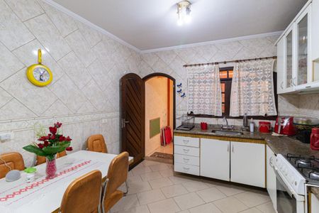 Casa à venda com 237m², 3 quartos e 4 vagas Casa à venda com 237m², 3 quartos e 4 vagasCozinha