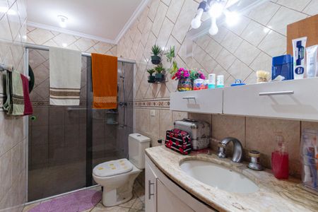 Casa à venda com 237m², 3 quartos e 4 vagas Casa à venda com 237m², 3 quartos e 4 vagasBanheiro da suíte