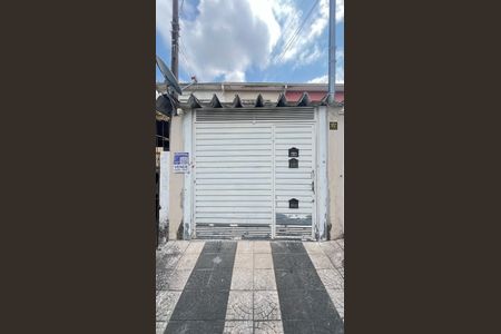 Casa à venda com 125m², 3 quartos e 1 vagaFachada