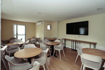 Apartamento à venda com 50m², 2 quartos e 1 vaga Apartamento à venda com 50m², 2 quartos e 1 vagaÁrea comum - Salão de festas