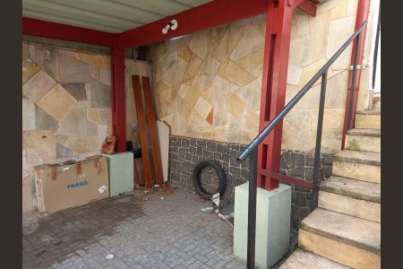 Casa à venda com 100m², 3 quartos e 1 vaga Casa à venda com 100m², 3 quartos e 1 vagaEntrada