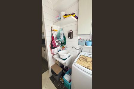 Apartamento à venda com 60m², 2 quartos e 1 vagaÁrea de Serviço