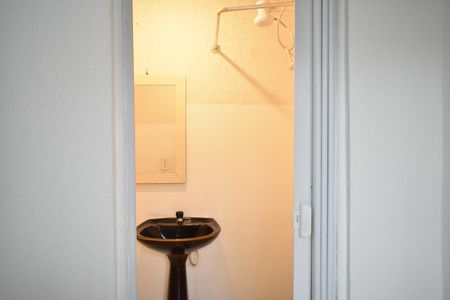 Banheiro de casa para alugar com 1 quarto, 56m² em Vila da Saúde, São Paulo