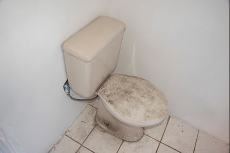 Casa de condomínio para alugar com 56m², 1 quarto e sem vagaBanheiro