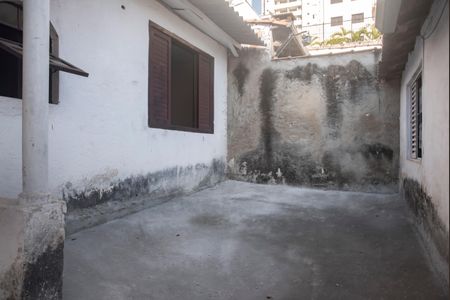 Casa de condomínio para alugar com 56m², 1 quarto e sem vagaQuintal