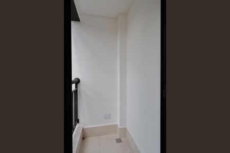 Apartamento à venda com 33m², 1 quarto e sem vaga Apartamento à venda com 33m², 1 quarto e sem vagaVaranda