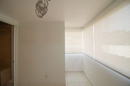 Apartamento para alugar com 69m², 3 quartos e 1 vaga Apartamento para alugar com 69m², 3 quartos e 1 vagaVaranda