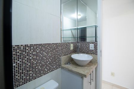 Apartamento para alugar com 69m², 3 quartos e 1 vaga Apartamento para alugar com 69m², 3 quartos e 1 vagaBanheiro