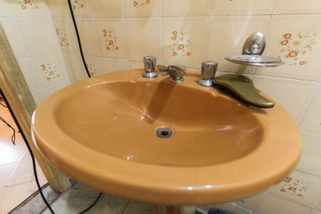 Casa à venda com 150m², 4 quartos e 2 vagasBanheiro da Suíte