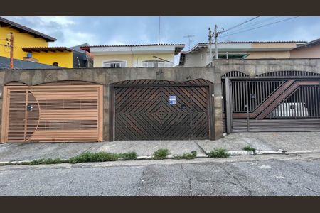 Casa à venda com 150m², 4 quartos e 2 vagasFachada