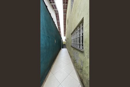 Casa à venda com 150m², 4 quartos e 2 vagasCorredor Externo