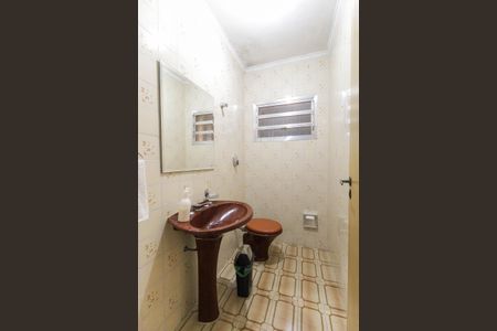 Casa à venda com 150m², 4 quartos e 2 vagasBanheiro 2