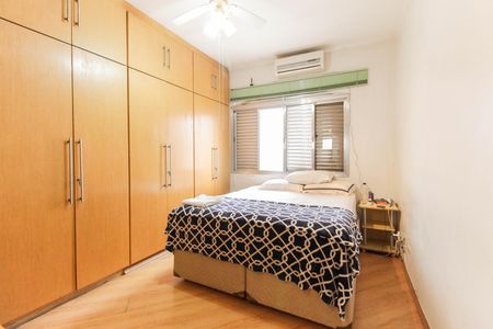 Casa à venda com 150m², 4 quartos e 2 vagasSuíte